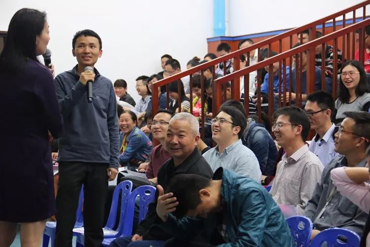 愛的語(yǔ)言走進(jìn)校園，幫你找到幸福的秘訣！