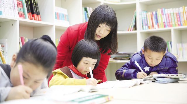 積極、陽光、成長——為本教研團(tuán)輔講座助力龍光幼兒園開學(xué)季