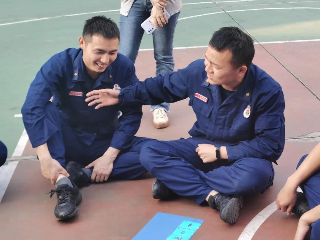 減壓舒心，快樂同行 | 海珠區(qū)同福路消防救援站心理關(guān)愛團(tuán)體活動