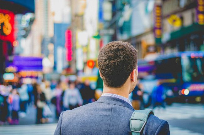 EAP培訓(xùn)：要在公司繼續(xù)往上爬，還是跳槽好呢？